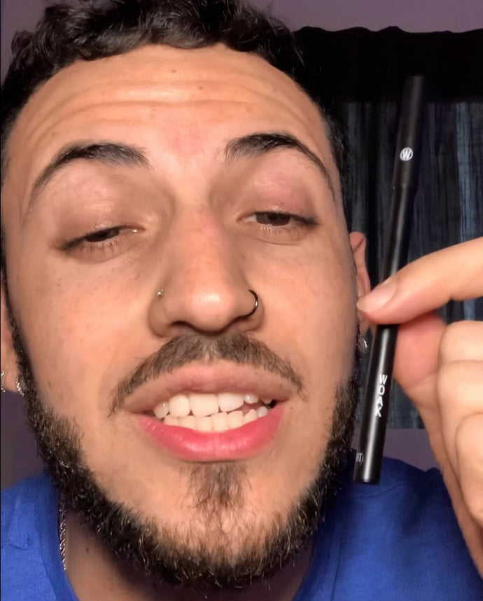 stealth-fighter-pen-concealer-men-model-med-skin